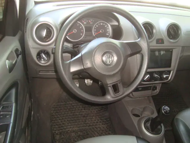 VOLKSWAGEN Saveiro - Foto