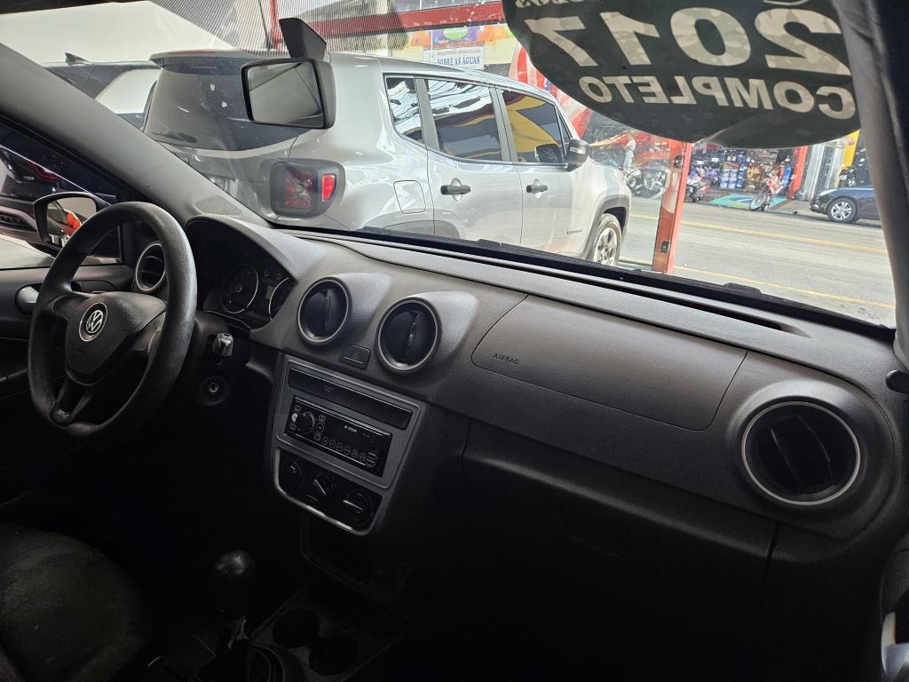 VOLKSWAGEN Saveiro - Foto