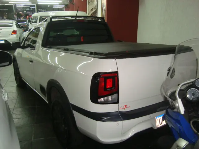 VOLKSWAGEN Saveiro - Foto