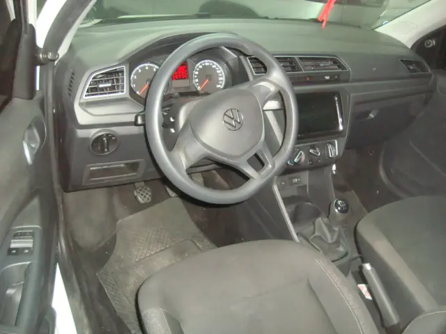 VOLKSWAGEN Saveiro - Foto