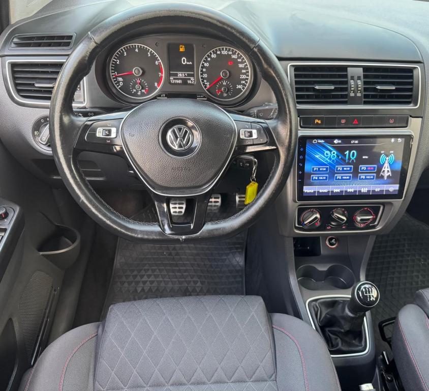 VOLKSWAGEN Space Cross - Foto