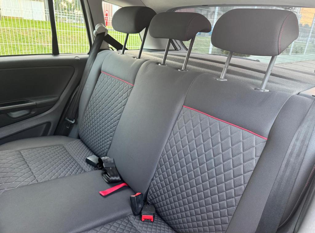 VOLKSWAGEN Space Cross - Foto