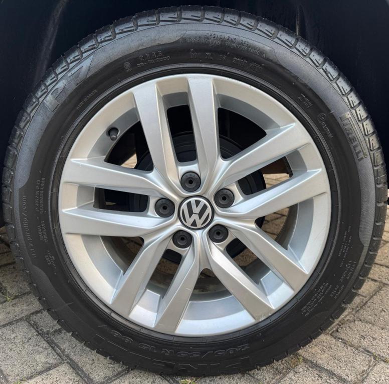 VOLKSWAGEN Space Cross - Foto