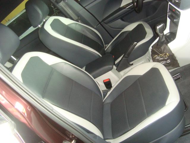 VOLKSWAGEN T-Cross - Foto