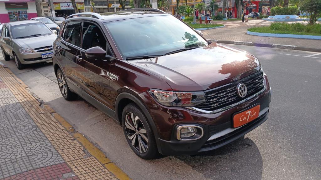 VOLKSWAGEN T-Cross - Foto