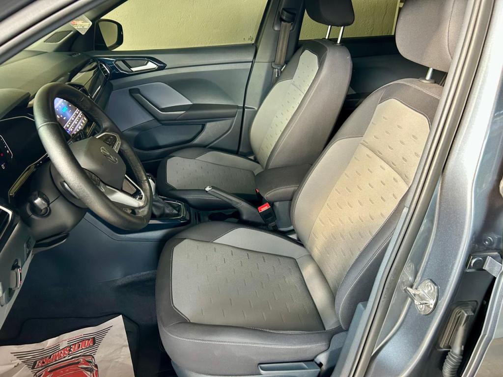 VOLKSWAGEN T-Cross - Foto