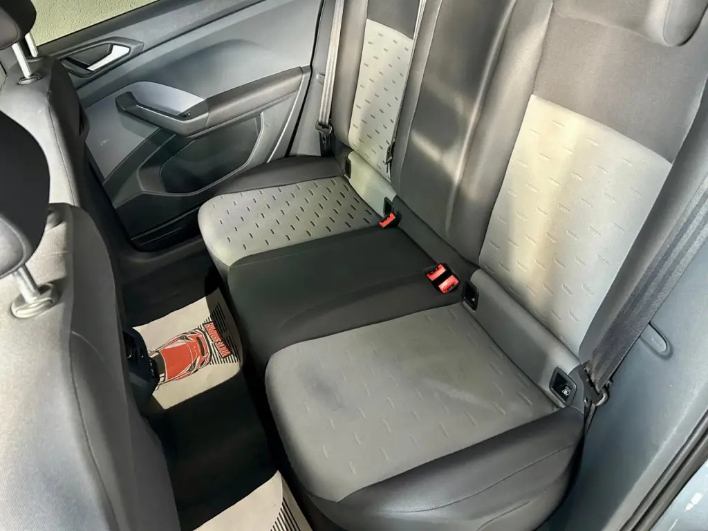 VOLKSWAGEN T-Cross - Foto