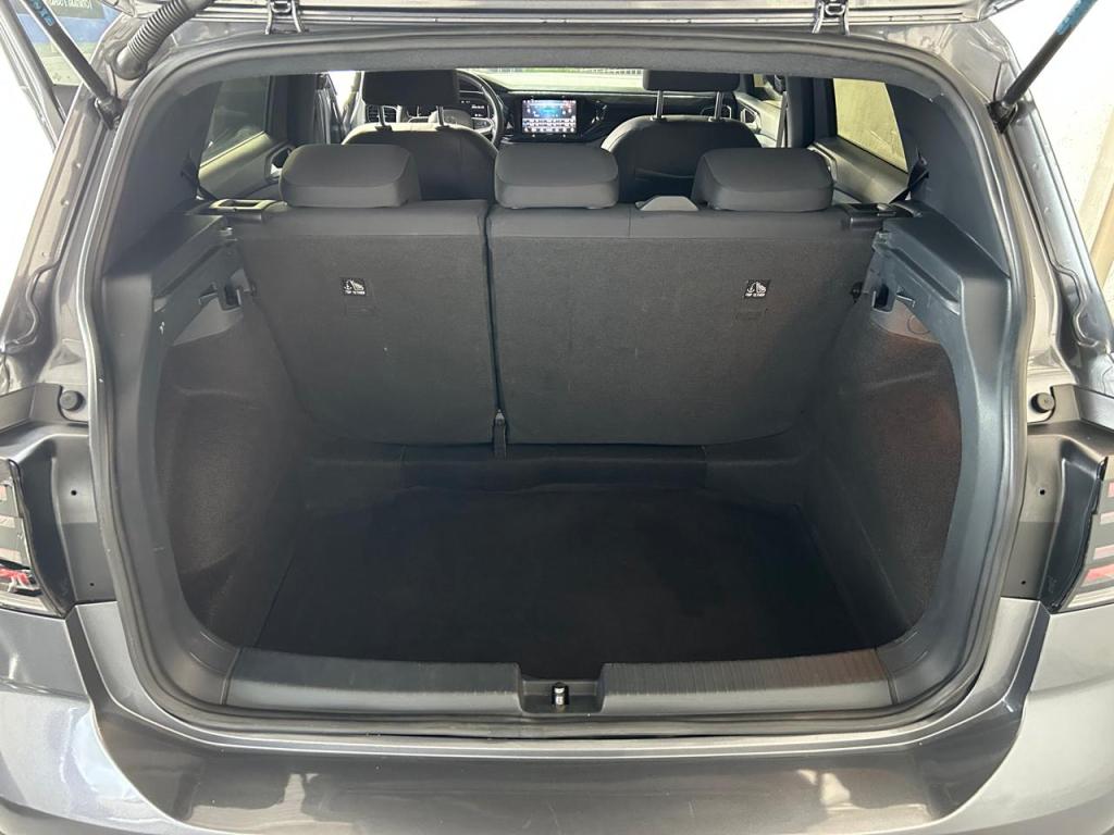 VOLKSWAGEN T-Cross - Foto