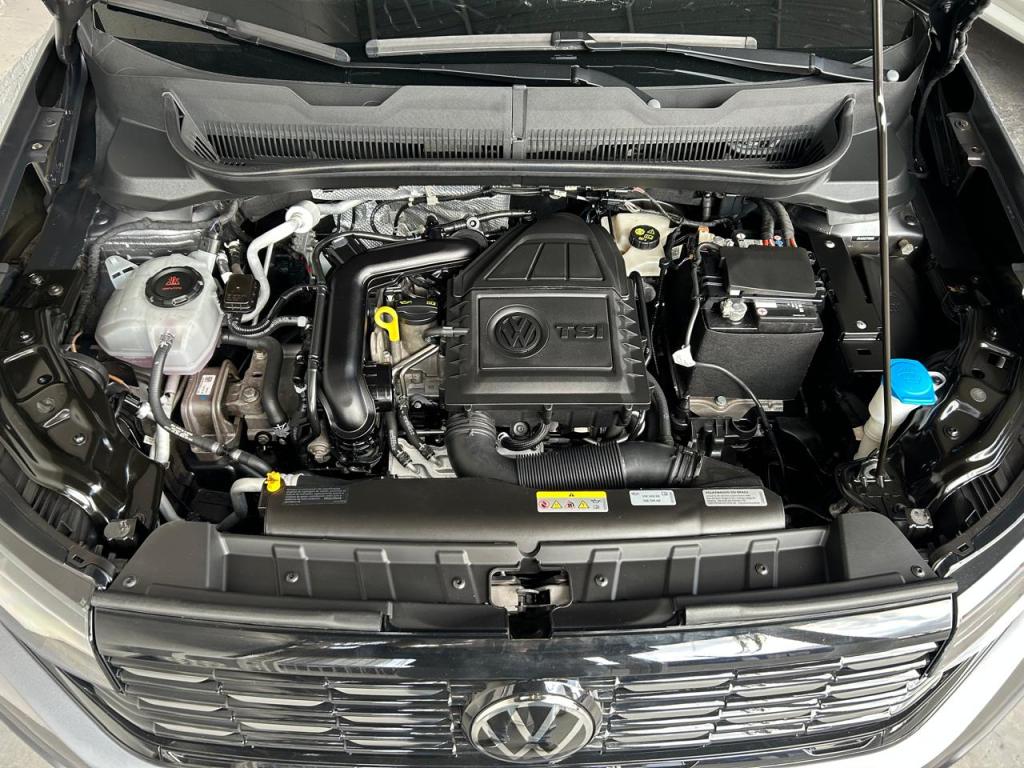 VOLKSWAGEN T-Cross - Foto
