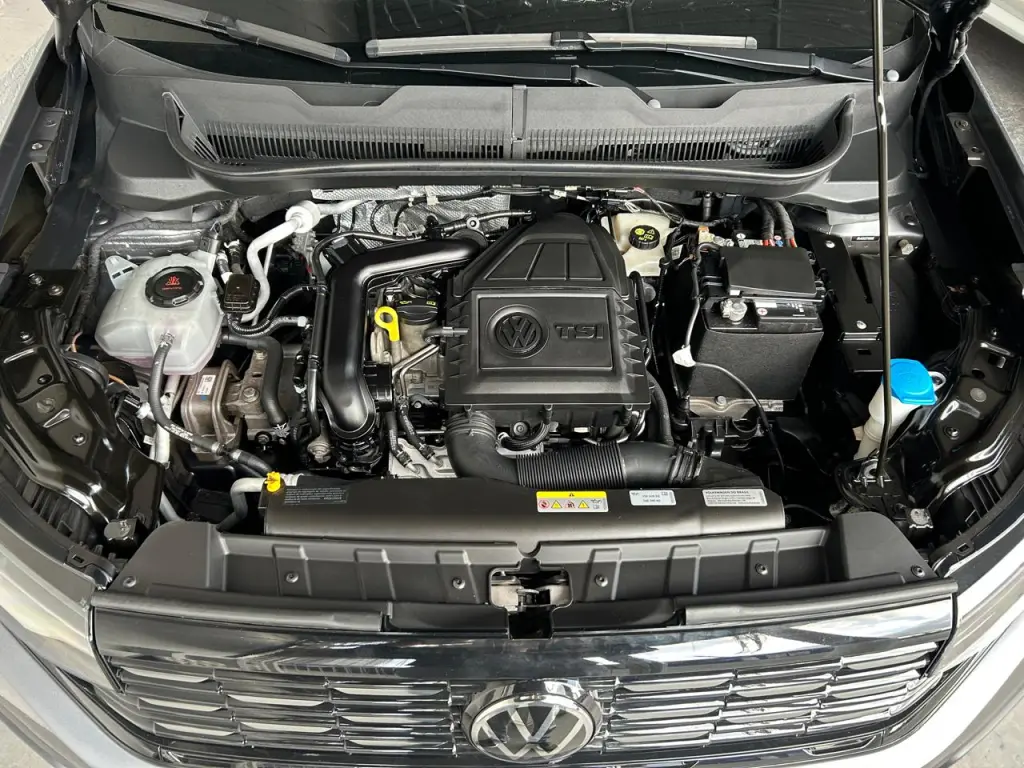 VOLKSWAGEN T-Cross - Foto