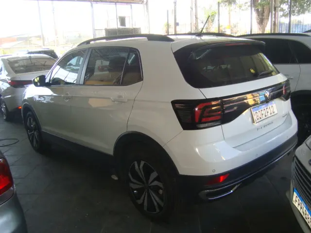 VOLKSWAGEN T-Cross - Foto