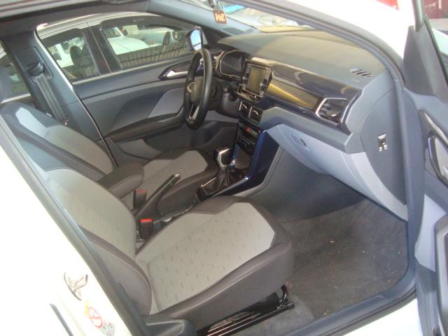 VOLKSWAGEN T-Cross - Foto