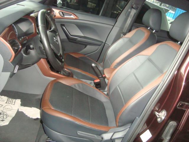 VOLKSWAGEN T-Cross - Foto