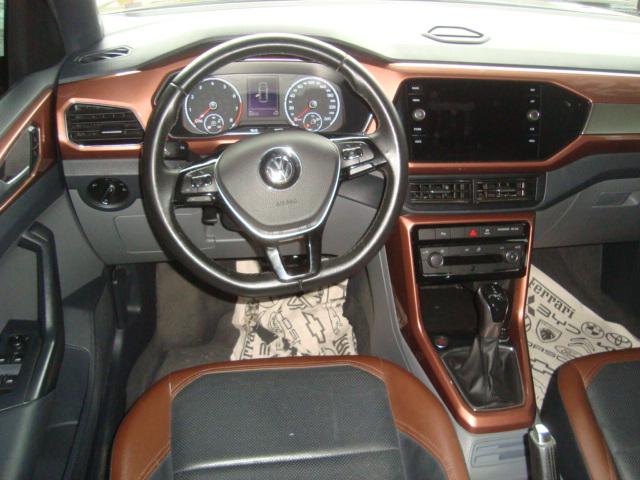 VOLKSWAGEN T-Cross - Foto