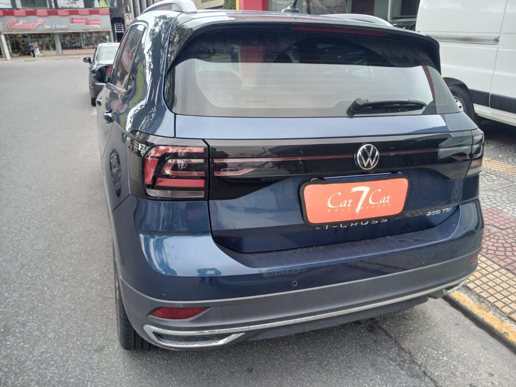 VOLKSWAGEN T-Cross - Foto