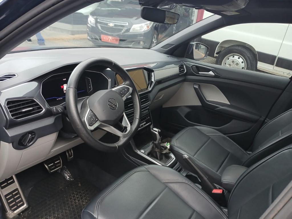 VOLKSWAGEN T-Cross - Foto