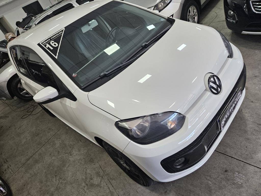 VOLKSWAGEN UP - Foto