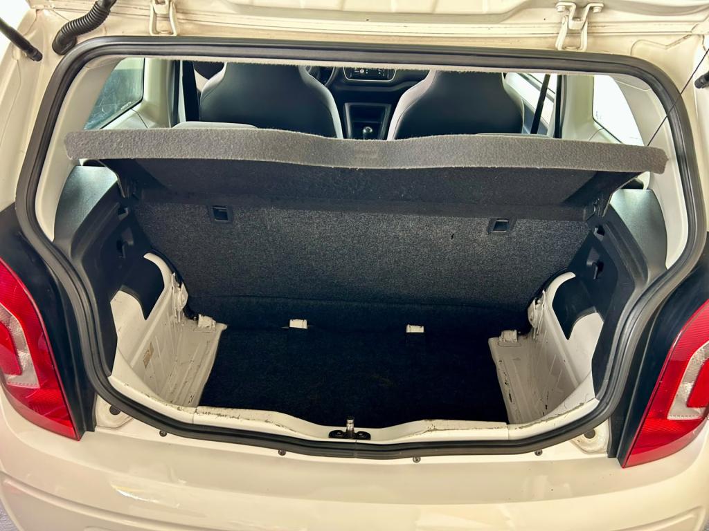 VOLKSWAGEN UP - Foto