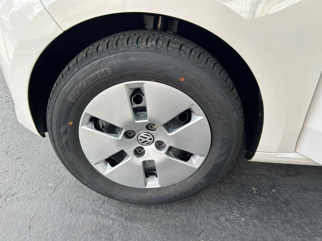 VOLKSWAGEN UP - Foto