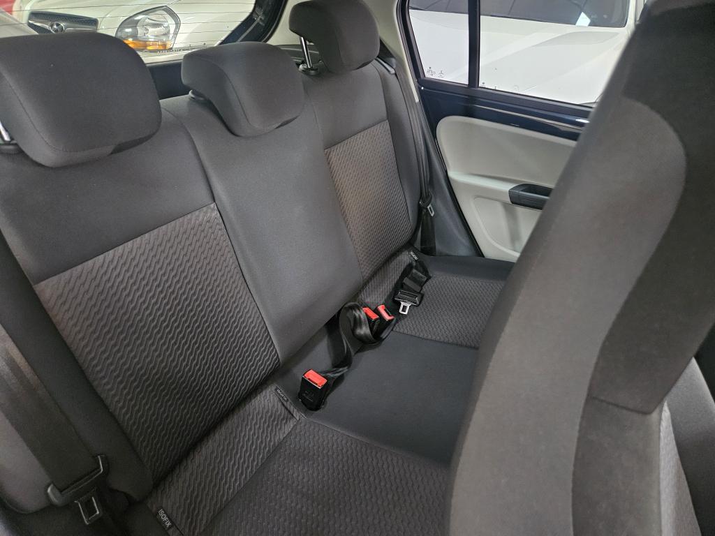 VOLKSWAGEN UP - Foto