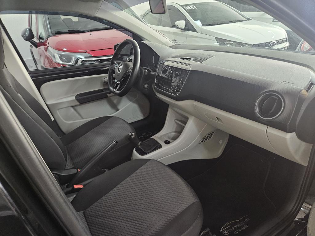 VOLKSWAGEN UP - Foto