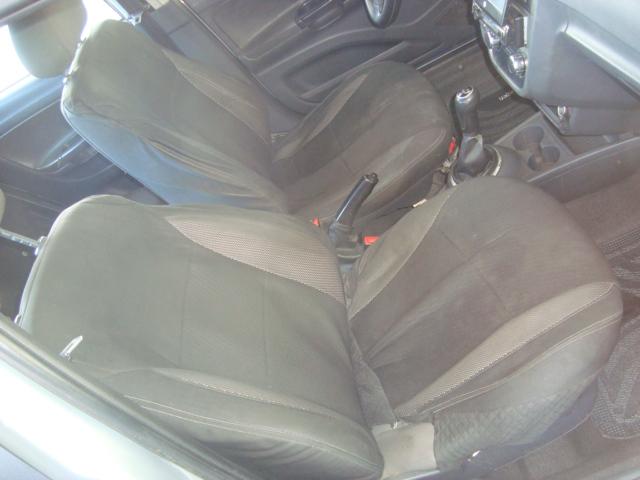 VOLKSWAGEN Voyage - Foto