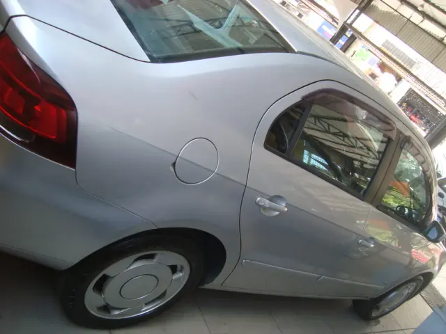 VOLKSWAGEN Voyage - Foto