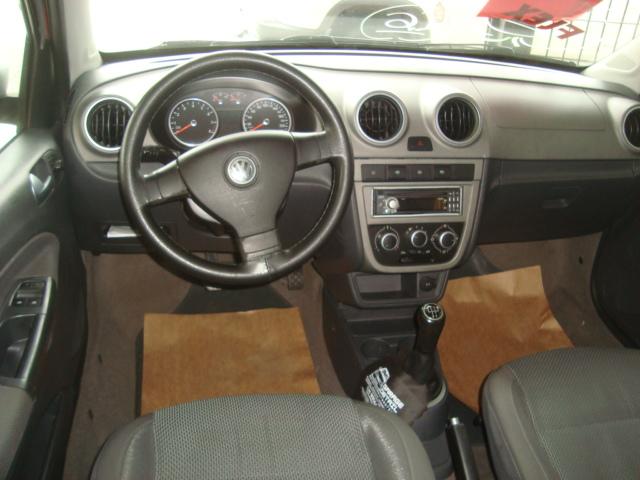 VOLKSWAGEN Voyage - Foto