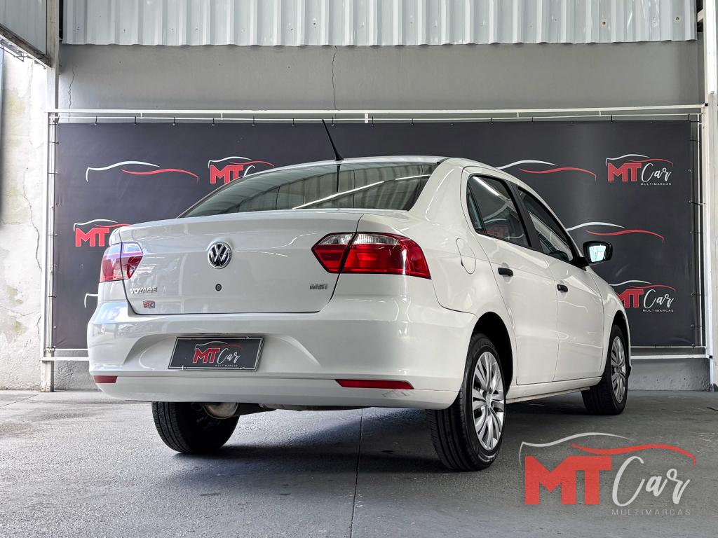 VOLKSWAGEN Voyage - Foto