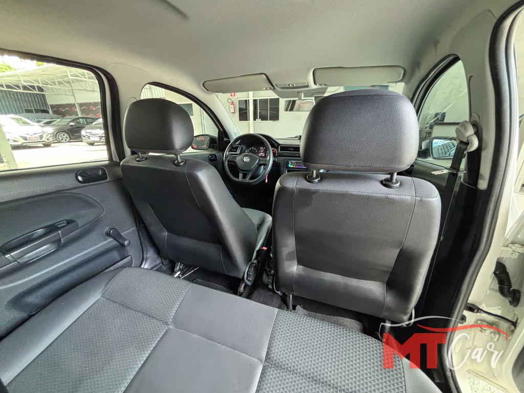 VOLKSWAGEN Voyage - Foto