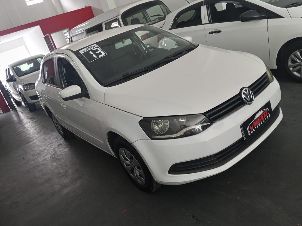 VOLKSWAGEN Voyage - Foto