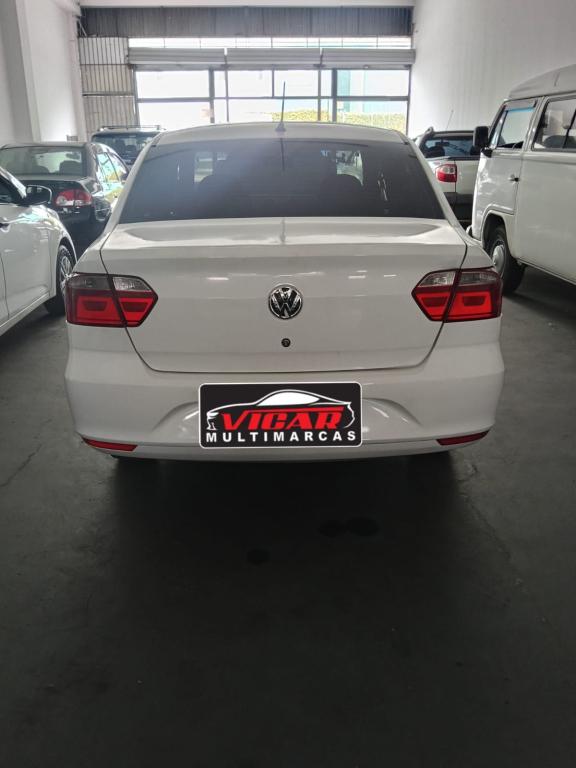 VOLKSWAGEN Voyage - Foto