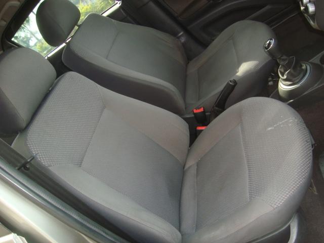 VOLKSWAGEN Voyage - Foto