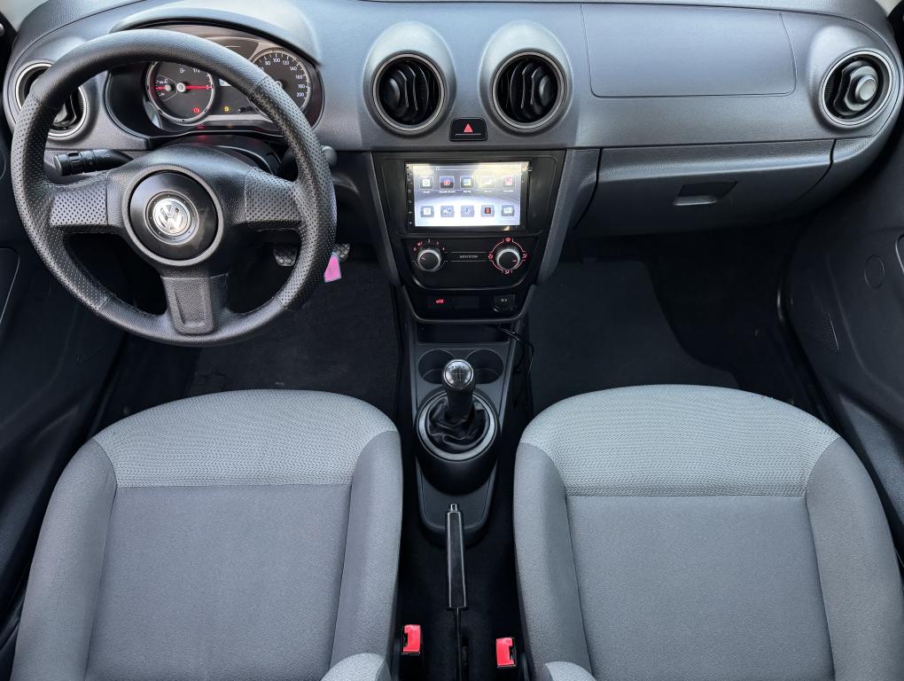VOLKSWAGEN Voyage - Foto