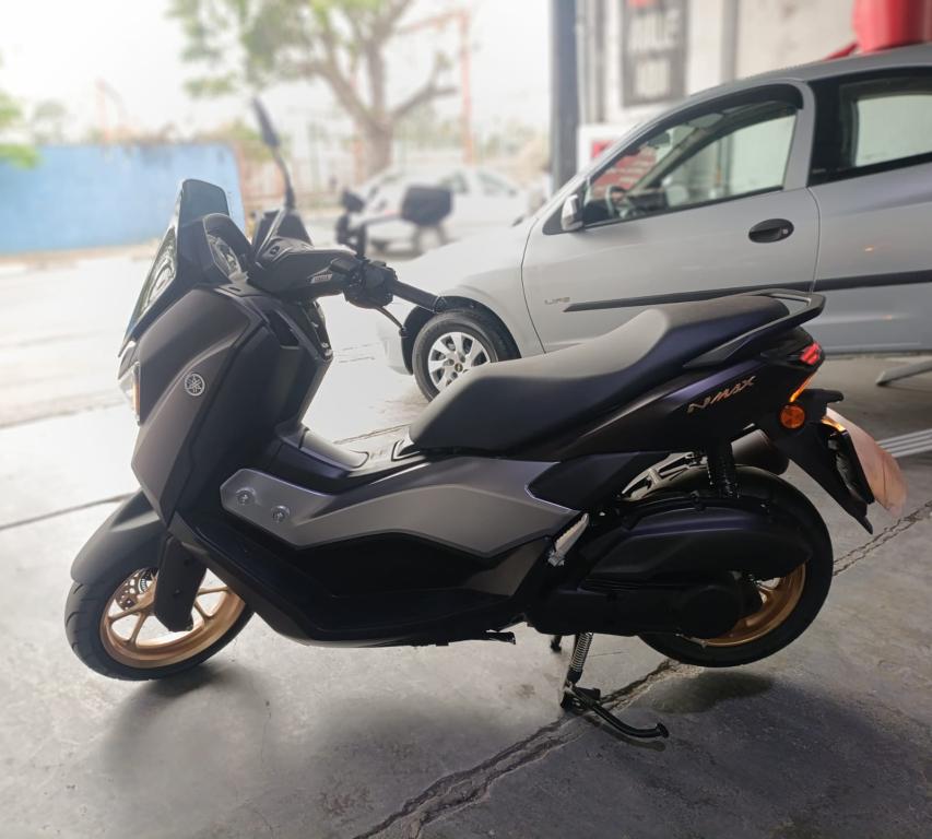 YAMAHA NMax 160 - Foto