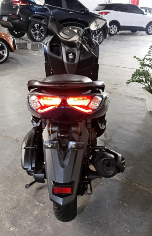 YAMAHA NMax 160 - Foto