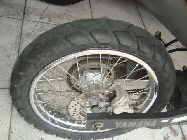 YAMAHA XTZ 250 - Foto