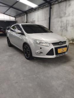 FORD Focus Sedan 2.0 16V 4P FLEX TITANIUM PLUS FASTBACK POWERSHIFT AUTOMÁTICO