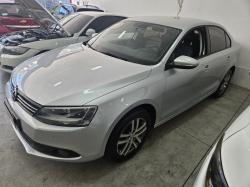 VOLKSWAGEN Jetta 2.0 4P COMFORTLINE TIPTRONIC AUTOM�TICO