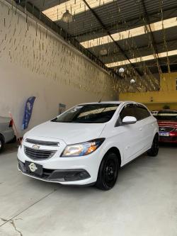 CHEVROLET Onix Hatch 1.4 4P FLEX LT AUTOMTICO