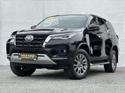 TOYOTA Hilux SW4 2.8 16V 4P SRX 4X4 7 LUGARES TURBO DIESEL AUTOMTICO