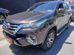 TOYOTA Hilux SW4 2.8 16V 4P SRX 4X4 7 LUGARES TURBO DIESEL AUTOMTICO