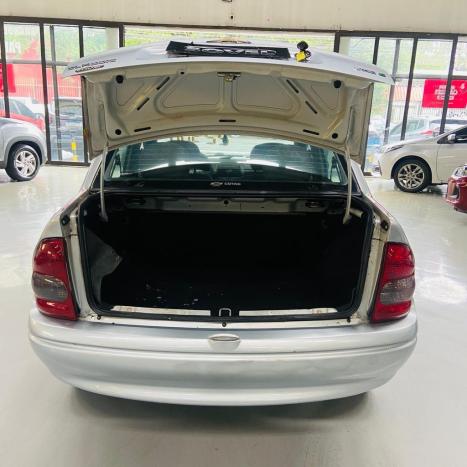 CHEVROLET Classic Sedan 1.0 4P, Foto 5