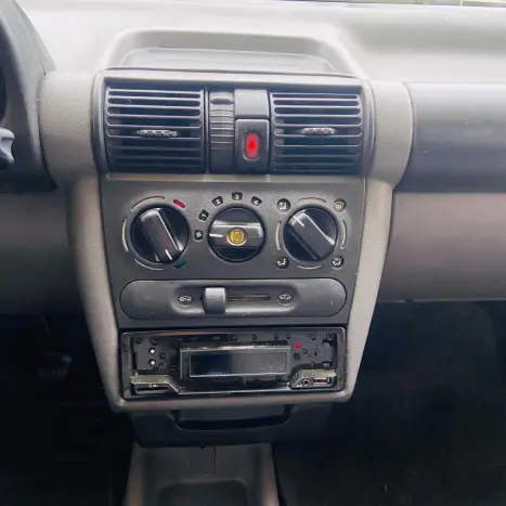 CHEVROLET Classic Sedan 1.0 4P, Foto 15