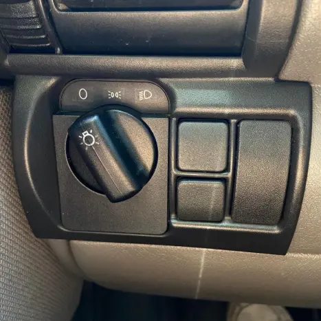 CHEVROLET Classic Sedan 1.0 4P VHCE FLEX LS, Foto 14