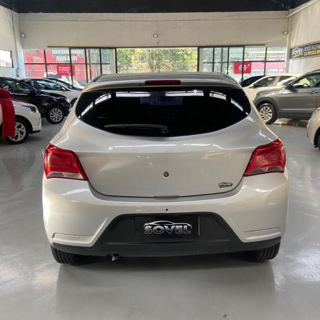 CHEVROLET Onix Hatch 1.0 12V 4P FLEX LT, Foto 5 CHEVROLET Onix Hatch 1.0 12V 4P FLEX LT, Foto 5