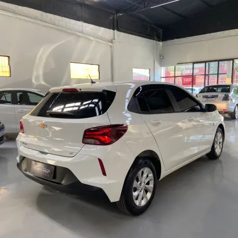 CHEVROLET Onix Hatch 1.0 12V 4P FLEX LT, Foto 8 CHEVROLET Onix Hatch 1.0 12V 4P FLEX LT, Foto 8