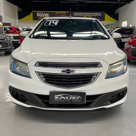 CHEVROLET Onix Hatch 1.4 4P FLEX LT, Foto 2