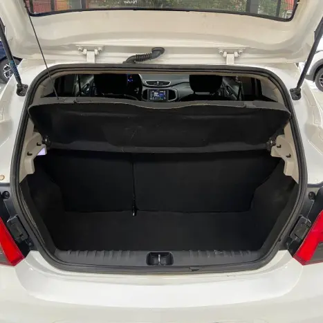 CHEVROLET Onix Hatch 1.4 4P FLEX LT, Foto 6