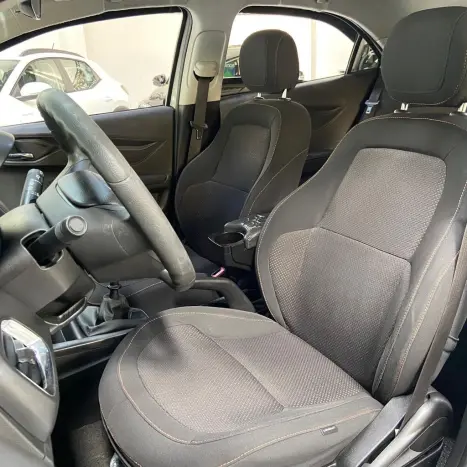 CHEVROLET Onix Hatch 1.4 4P FLEX LT, Foto 13